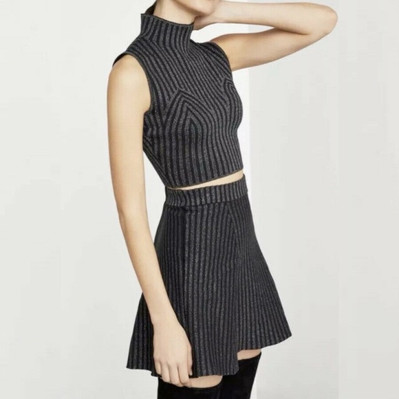 Tiered Lace Fit And Flare Dress - Picture 5 of 9